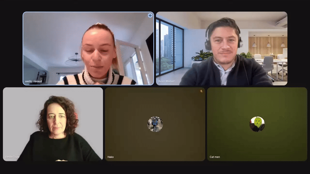 Replay Masterclass Café IA avec Axelle : 15 ans de management en formation. Comment l'IA est son "coup de pouce" pour un Go-To-Market réussi (Branding & GPTs).