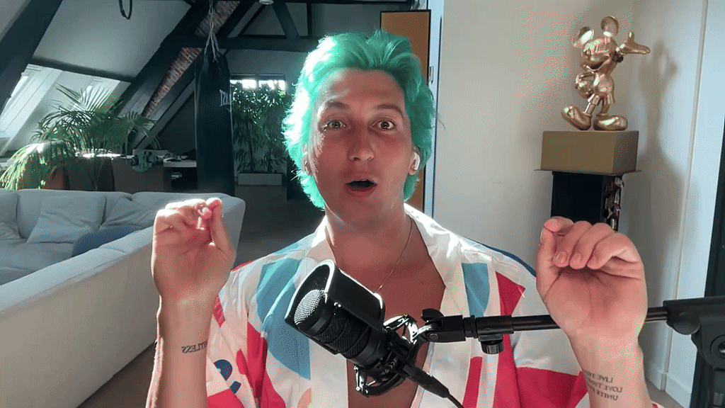 😱 I DYED MY HAIR! Celebrating $4444K+ MRR in Style 🎉